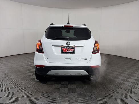 Used 2022 Buick Encore Preferred w/ Safety Package image 16