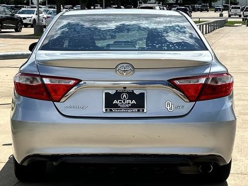 Used 2017 Toyota Camry SE FWD image 5