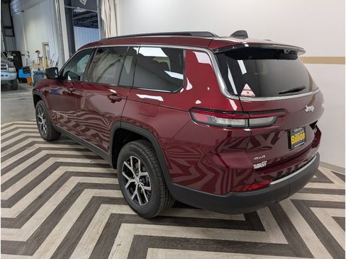 New 2025 Jeep Grand Cherokee L Limited w/ Luxury Tech Group II image 13