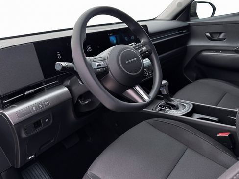 New 2026 Hyundai Kona SE image 14