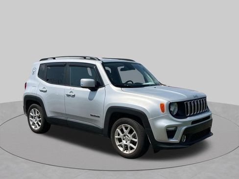 Used 2020 Jeep Renegade Latitude FWD image 1