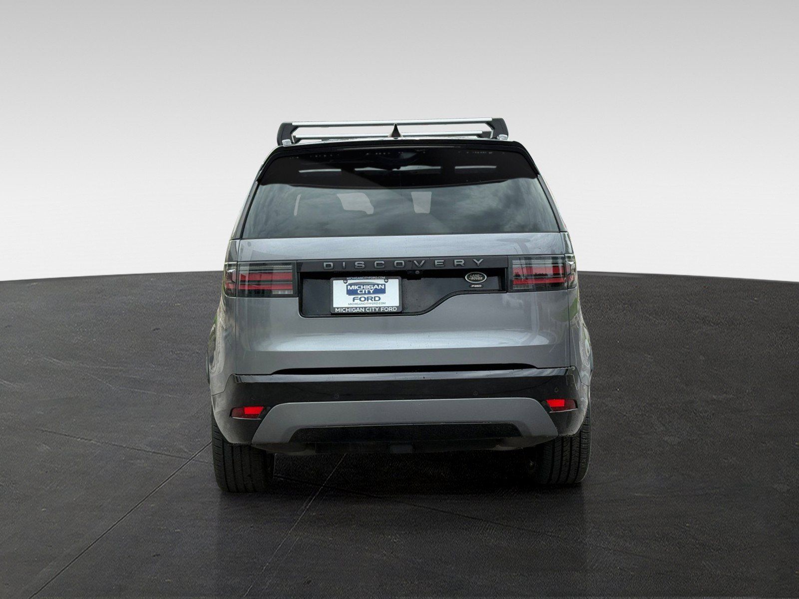 Used 2022 Land Rover Discovery S R-Dynamic AWD/4WD image 6