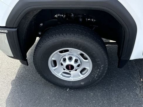 New 2024 GMC Sierra 2500 Pro w/ Convenience Package image 21