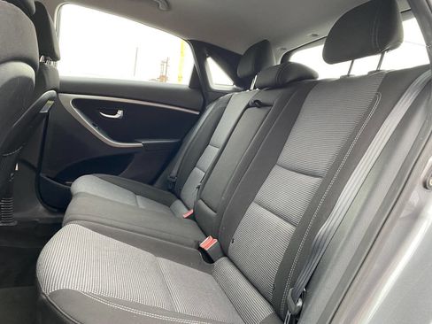 Used 2016 Hyundai Elantra GT image 15