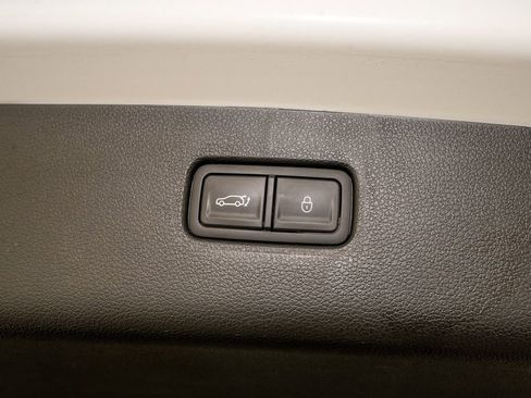 Used 2024 Genesis GV80 2.5T image 7