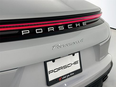 Used 2026 Porsche Panamera 4 AWD/4WD image 17