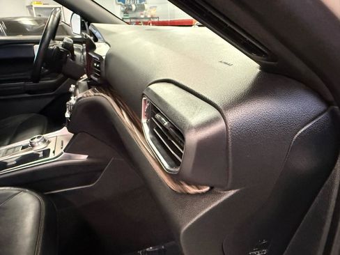 Used 2020 Ford Explorer Limited w/ Class III Trailer Tow Package image 37