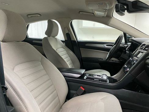 Used 2019 Ford Fusion S image 14