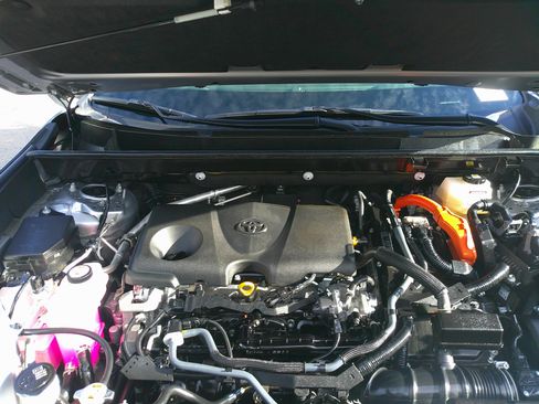 Used 2023 Toyota RAV4 LE image 46