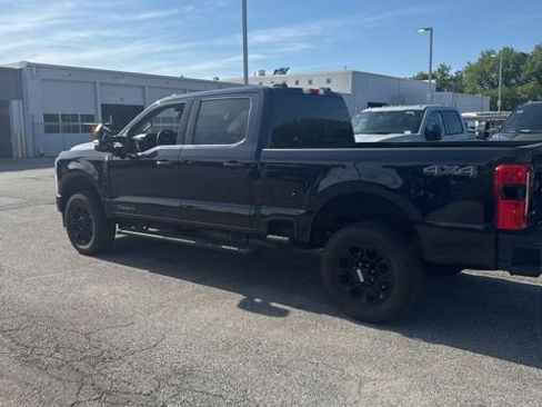 Used 2025 Ford F250 XLT w/ Black Appearance Package AWD/4WD image 7