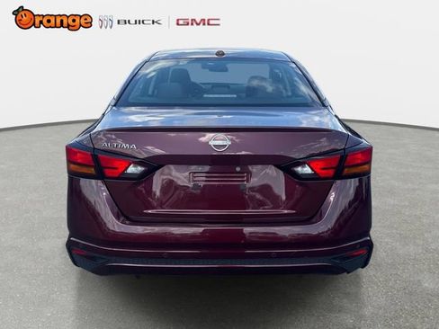 Used 2025 Nissan Altima 2.5 SV FWD image 4