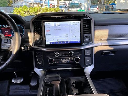 Used 2022 Ford F150 Platinum w/ Equipment Group 701A High image 9