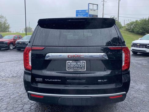 Used 2022 GMC Yukon SLT w/ SLT Luxury Package image 6