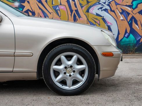 Used 2002 Mercedes-Benz C 320 Wagon image 9