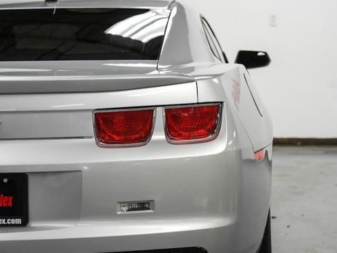 Used 2011 Chevrolet Camaro LT RWD image 34