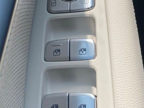 Used 2025 Genesis G70 3.3T Advanced image 26