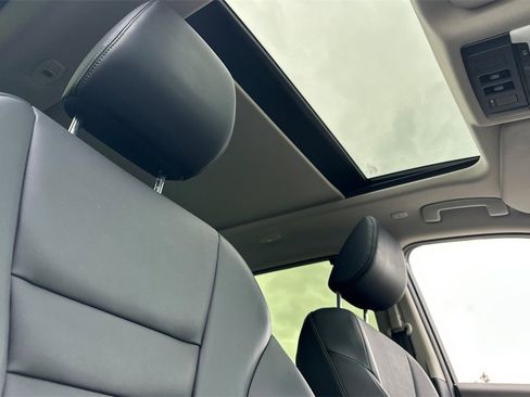 Certified 2023 Nissan Rogue SV w/ SV Premium B Package image 18