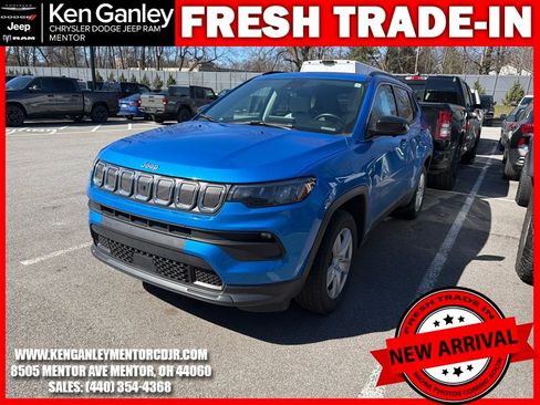 Used 2022 Jeep Compass Latitude w/ Sun and Sound Group image 3