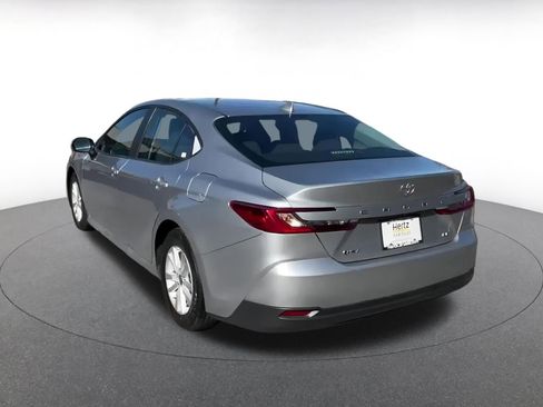 Used 2025 Toyota Camry LE image 15