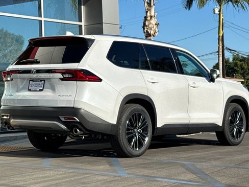 Certified 2026 Toyota Grand Highlander MAX Platinum image 5