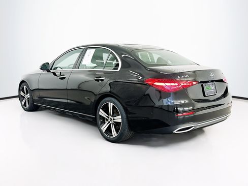Used 2025 Mercedes-Benz C 300 4MATIC Sedan image 5