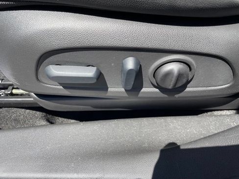 Used 2023 Buick Encore GX Select w/ Sport Touring Package FWD image 13
