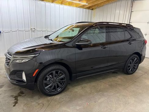 Used 2023 Chevrolet Equinox RS w/ LPO, Floor Liner Package AWD/4WD image 4