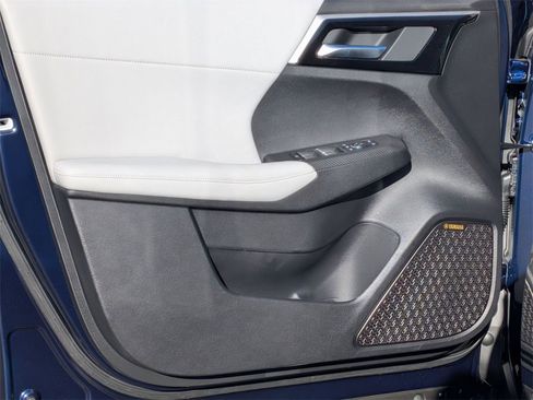 New 2025 Mitsubishi Outlander SE image 14