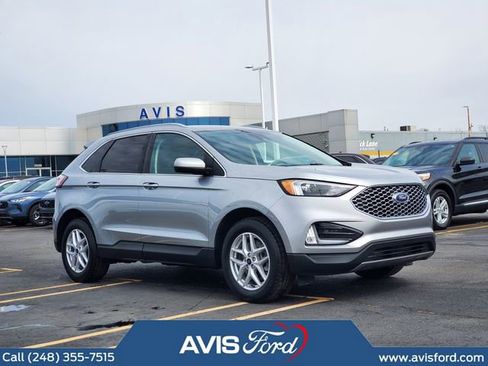 Used 2024 Ford Edge SEL w/ Convenience Package AWD/4WD image 2