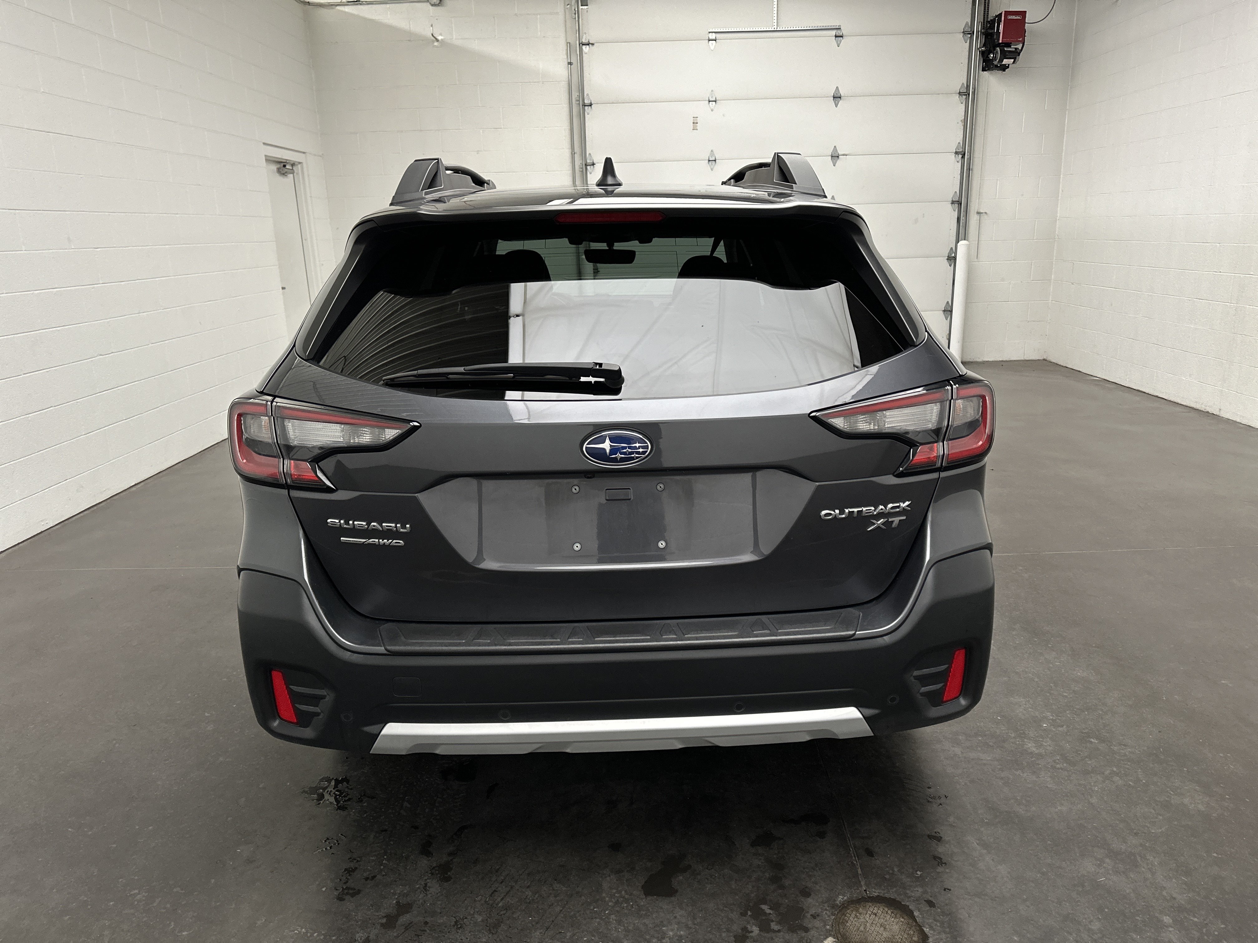 Used 2021 Subaru Outback Limited XT w/ Popular Package #2 AWD/4WD image 8