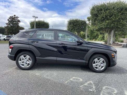 New 2026 Hyundai Kona SE FWD image 3