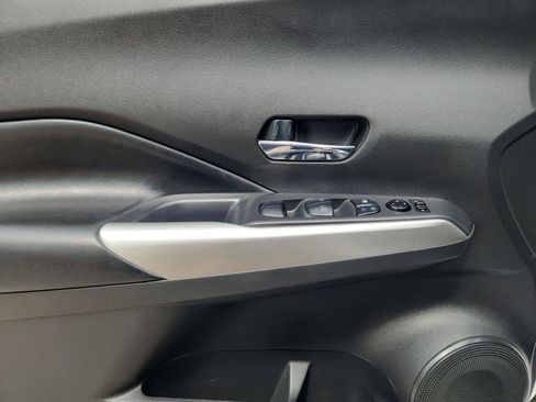 Used 2020 Nissan Kicks SR w/ SR Premium Package FWD image 20