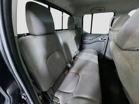 Used 2016 Nissan Frontier SV RWD image 25