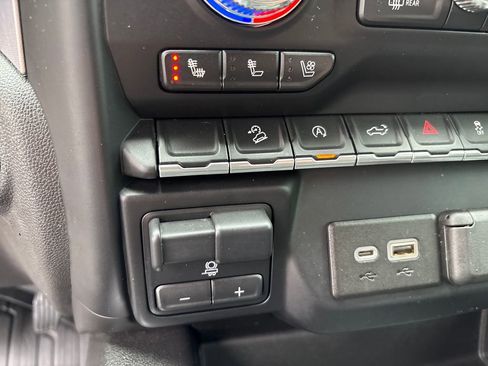 Used 2020 GMC Sierra 1500 SLT w/ SLT Premium Package image 22