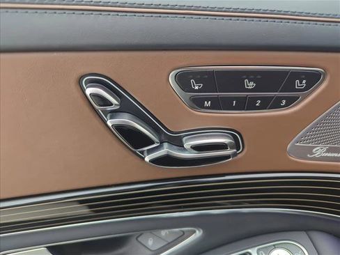 Used 2018 Mercedes-Benz S 560 4MATIC Sedan image 27