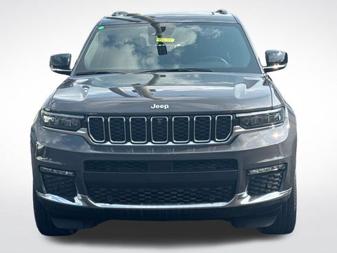 Used 2024 Jeep Grand Cherokee L Limited w/ Luxury Tech Group II AWD/4WD image 3