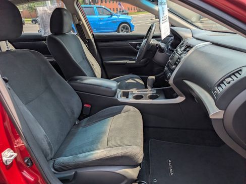 Used 2015 Nissan Altima 2.5 S w/ Power Driver Seat Package FWD image 17