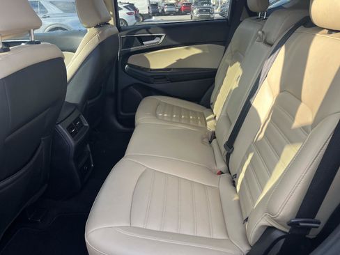 Certified 2024 Ford Edge SEL image 21