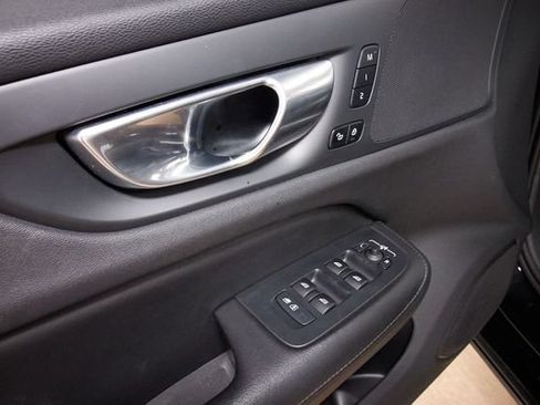 Used 2024 Volvo S60 B5 Plus w/ Climate Package AWD/4WD image 11