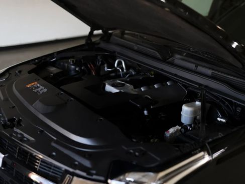 Used 2019 Cadillac Escalade ESV Luxury image 43