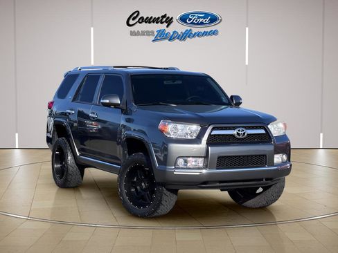 Used 2013 Toyota 4Runner SR5 w/ Convenience Pkg image 1
