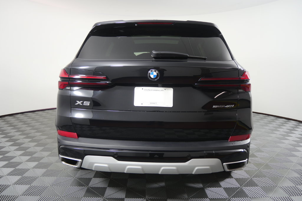 Certified 2025 BMW X5 sDrive40i w/ Premium Package RWD image 5