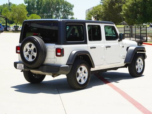 Used 2021 Jeep Wrangler Unlimited Sport AWD/4WD image 5