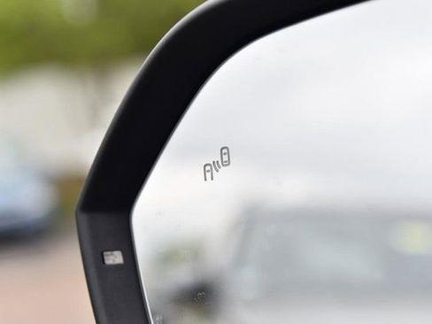 Used 2023 Volkswagen Atlas Cross Sport SEL image 10