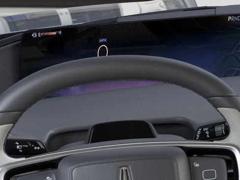 New 2025 Lincoln Navigator Reserve image 13