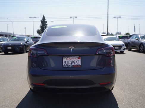 Used 2023 Tesla Model 3 Standard Range RWD image 9