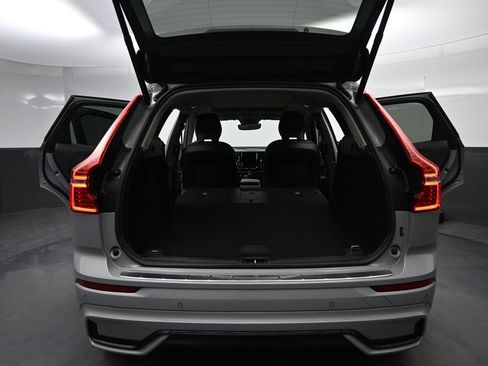 Used 2024 Volvo XC60 B5 Core w/ Protection Package Premier AWD/4WD image 20