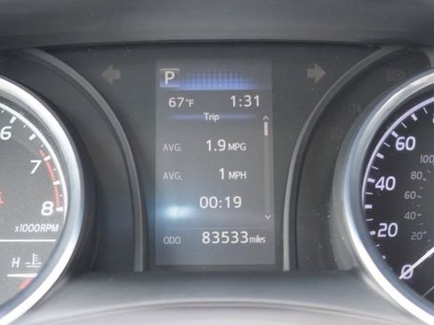 Used 2020 Toyota Camry SE w/ Carpet Mat Package FWD image 30