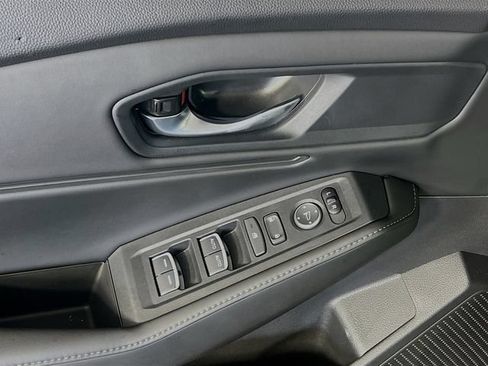 Used 2023 Honda Accord Sport image 12