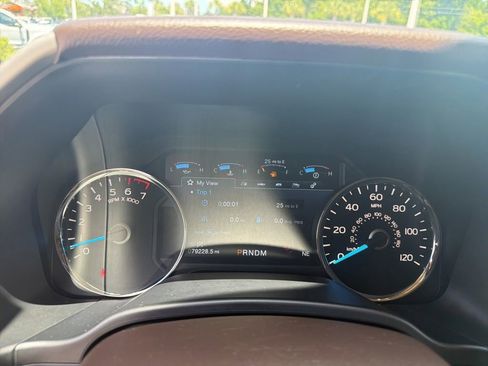 Certified 2019 Ford F150 Lariat w/ Equipment Group 502A Luxury AWD/4WD image 21